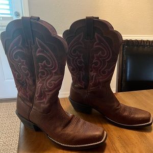 Ariat womens cowboy boots